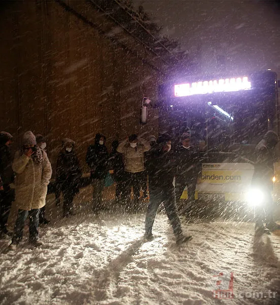 İstanbul yaya kaldı! Yetersiz İBB vatandaşa eziyet oldu 1