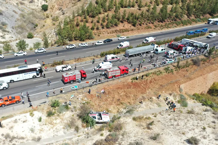 Gaziantep'te 15 kişinin öldüğü kazanın sebebi aşırı hız! 307 metre fren yapmış, takometre 130'da takılı kalmış
