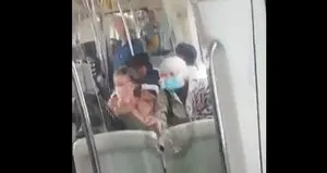 İzmir’de başörtülü kadına çirkin saldırı!