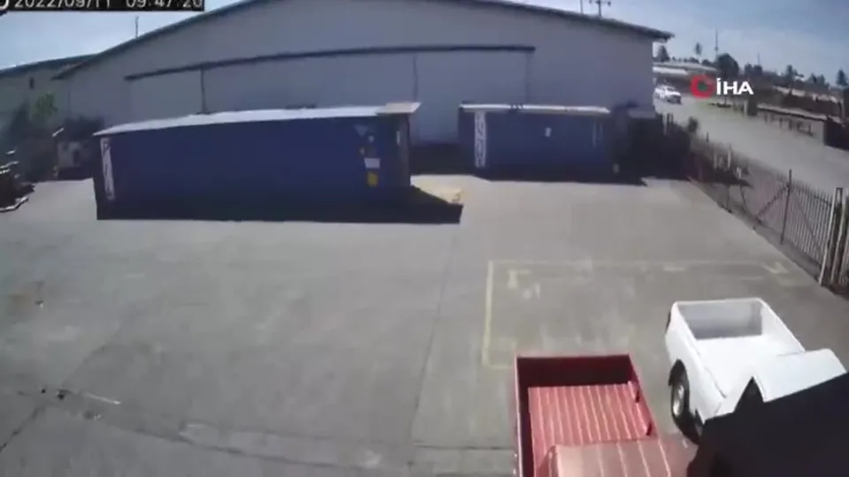 Papua Yeni Gine ’de 7.6 büyüklüğünde deprem! Korku dolu anlar