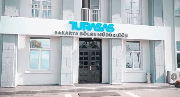 Milli elektrikli trenden Sapanca kenarında etkileyici performans! O anları Bakan Adil Karaismailoğlu paylaştı