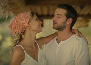 Maria ile Mustafa’nın yıldızı Jessica May’in eşi bakın kim çıktı!