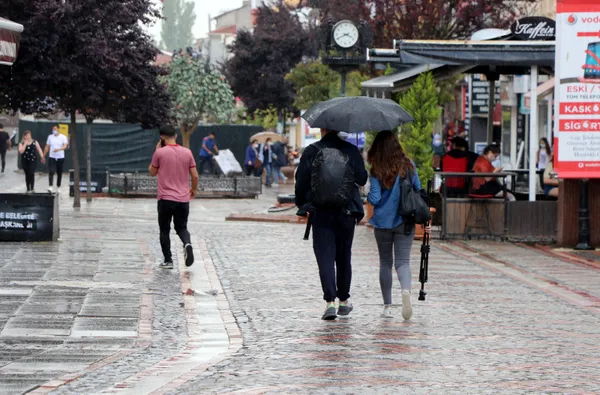 1623383459964.jpg HAVA DURUMU | Meteorolojiden birçok il için sağanak yağış uyarısı | Bugün hava nasıl olacak? İstanbul Ankara İzmir 11 Haziran 2021 - 2
