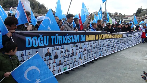 Türkiye Çin’den izahat istedi! Dışişleri Bakanlığı’ndan Sincan Uygur Özerk Bölgesi’ndeki yangında ölenler için taziye