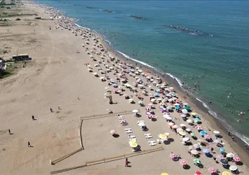 Uyarılar peş peşe geldi! Sakarya sahillerinde denize girmek yasaklandı!