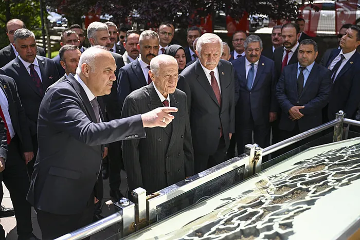 MHP lideri Devlet Bahçeli’den FETÖvari yapılara net mesaj: Kumpasçılarla işimiz olmaz!