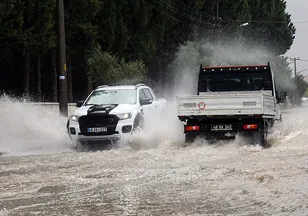 Muğla Bodrum sele teslim! Yağış felç etti