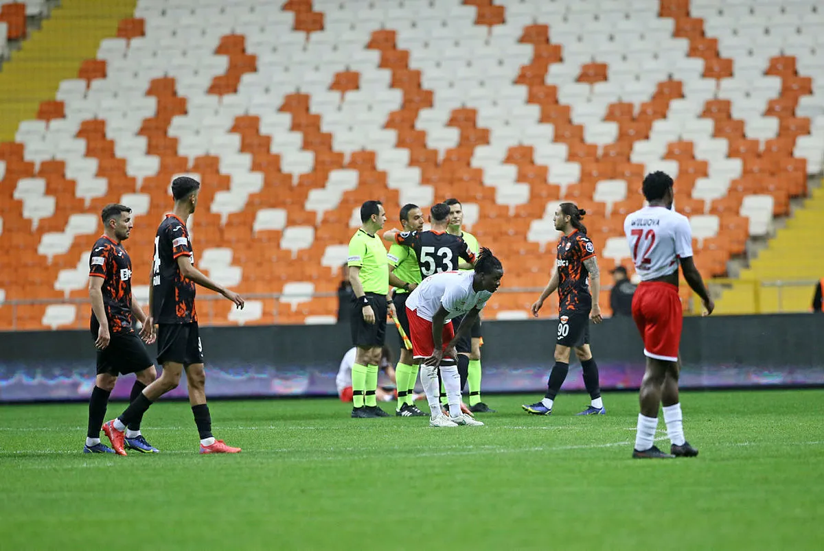 Küme düşen ilk takım belli oldu! 7 hafta kala Balıkesirspor Spor Toto 1. Lig'e veda etti