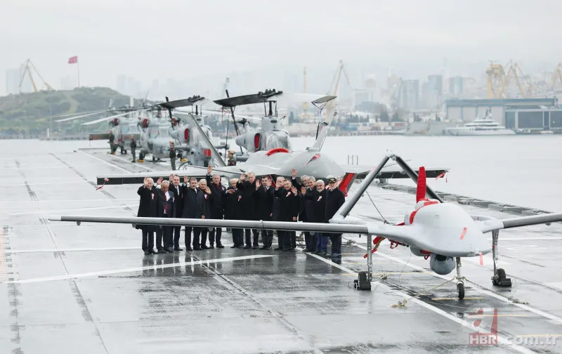 Dünyanın ilk SİHA gemisi TCG Anadolu Yunan basınında! Mavi Vatan'ı titreten büyük pazartesi 15