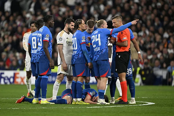 Şampiyonlar Ligi’nde gecenin sonuçları: Manchester City ve Real Madrid çeyrek finalde!