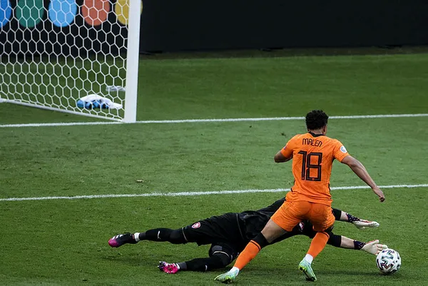 Çekya Hollanda’yı mağlup ederek çeyrek finale yükseldi! Çekya 2-0 Hollanda MAÇ SONUCU-ÖZET