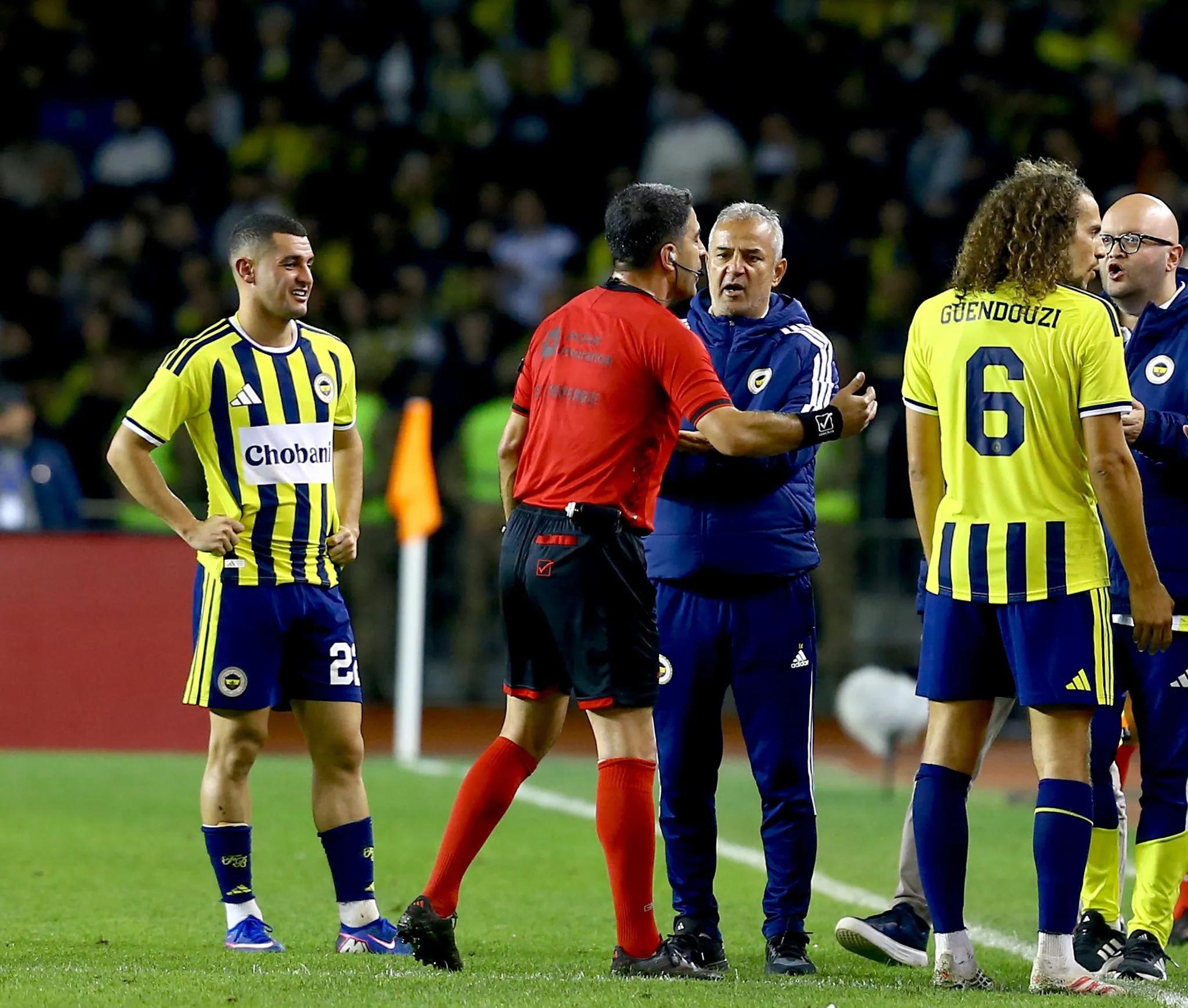Kanarya Azerbaycan'daki provada hata yapmadı! Fenerbahçe, Turan Tovuz'u 2-0 mağlup etti