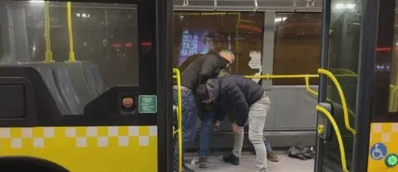 Son dakika: Metrobüste dehşet saçan bıçaklı saldırgan tutuklandı! İfadesi "pes" dedirtti - 2