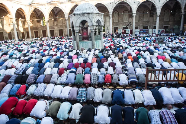 Denizli bayram namazı saati! Ramazan Bayramı namazı Denizli’de saat kaçta? Diyanet takvimi… - 1