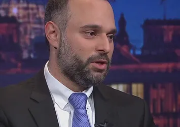Alman TV kanalında Cem Özdemir'i rezil eden Türk