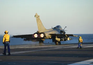 Fransa'da büyük skandal! Rafale uçağı satışıyla ilgili yargı harekete geçti