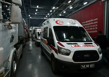 Deprem bölgelerine hayati ihtiyaçların sevkiyatı hız kesmiyor