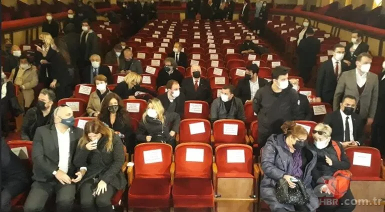 Usta oyuncu Rasim Öztekin’e veda! Gözyaşları içinde uğurlandı 8