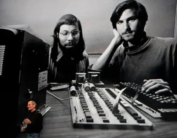 Apple’ın ilk bilgisayarı satışa çıktı!