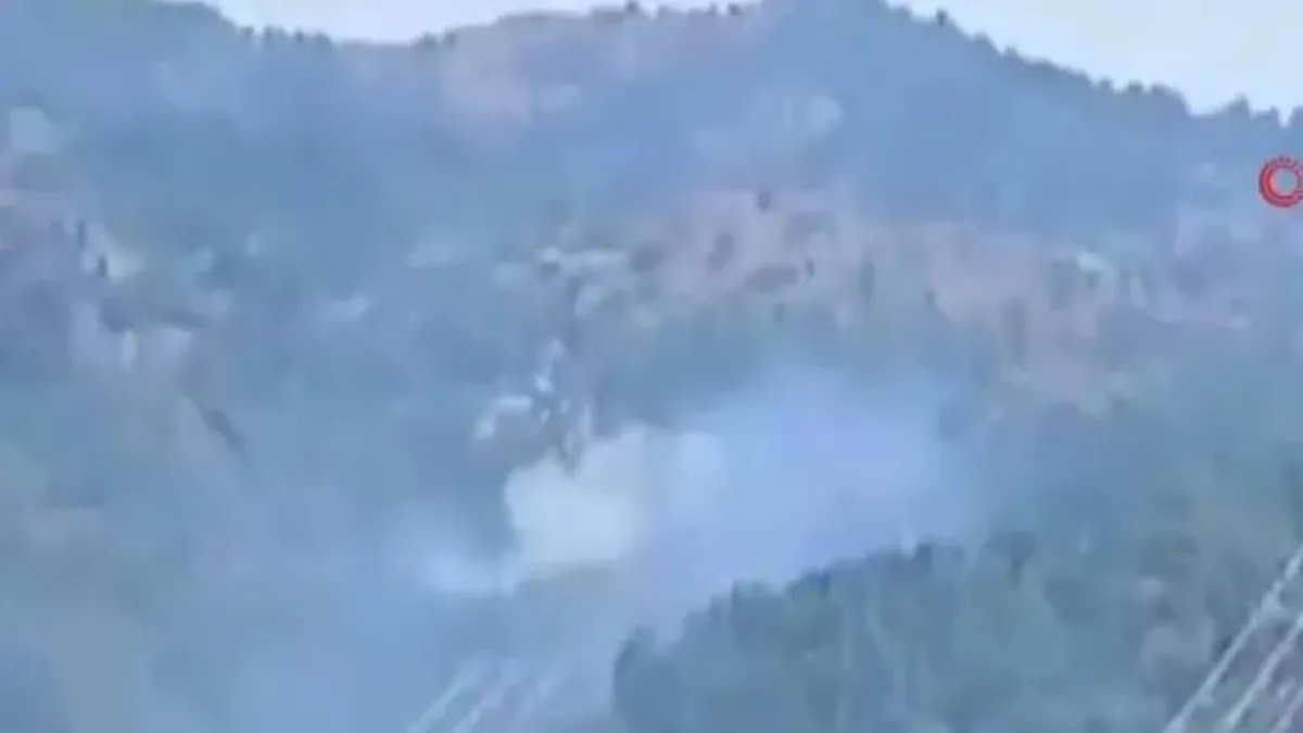 Adana'da yangın söndürme helikopteri düştü! 5 personel kurtarıldı...