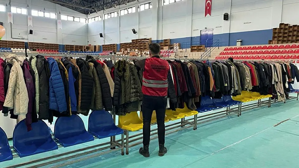Sosyal marketler depremzedelerin hizmetinde! Halkın ne ihtiyacı varsa burada