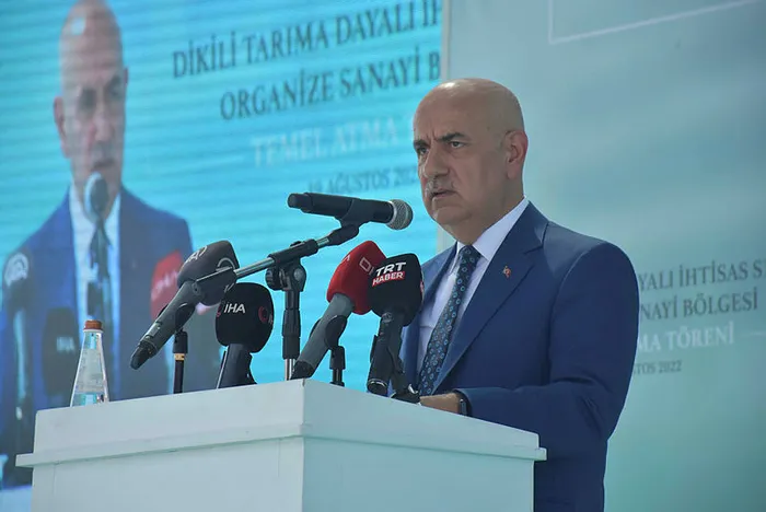 Çiftçiler mazot, gübre ve yem desteğinden nasıl yararlanacak? Tarım ve Orman Bakanı Vahit Kirişci açıkladı