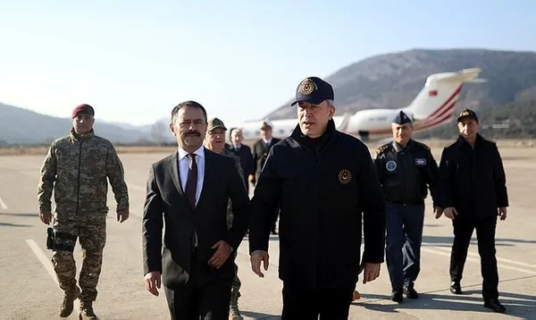 Milli Savunma Bakanı Hulusi Akar ve TSK komuta kademesi Gökçeada’da