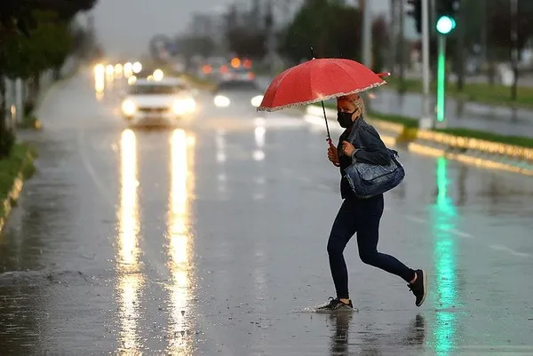 hava-durumu-meteorolojiden-kuvvetli-yagis-uyarisi-yola-cikacaklar-dikkat-bugun-hava-nasil-olacak-2-haziran-2021-1622604971197.jpeg Son dakika: HAVA DURUMU! Meteorolojiden peş peşe sağanak ve fırtına uyarısı! İstanbul Ankara İzmir'de hava nasıl olacak? - 15