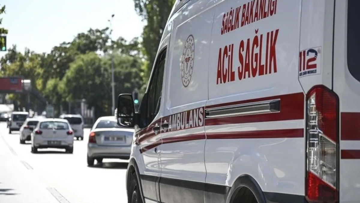 Mersin'de otomobil devrildi: 2 ölü 2 yaralı