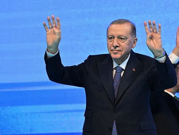 baskan-erdogandan-izmirde-chp-yonetimine-tepki-31-martta-hizmet-belediyeciligi-basliyor-1706363086770.jpeg Başkan Erdoğan'dan İzmir'de CHP yönetimine tepki: 31 Mart'ta hizmet belediyeciliği başlıyor - 7