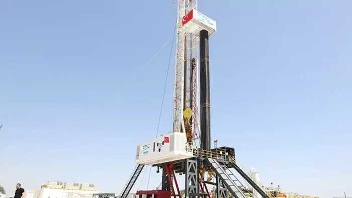 Milli sondaj kuleleri Seyit Onbaşı ve Naim Süleymanoğlu sahada