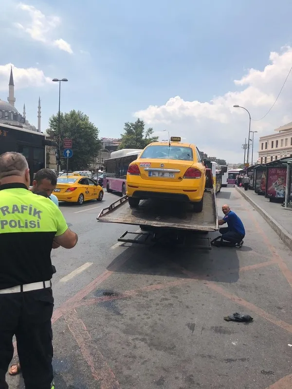 Fahiş fiyatlar alan taksiciler trafikten men edildi - 2