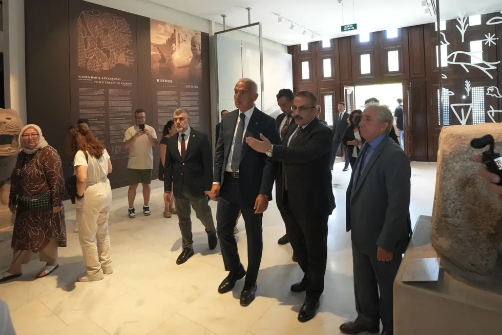 İstanbul Arkeoloji Müzeleri yenilendi; 54 bin çini ayrı müdahale paftalarıyla restore edildi - 4