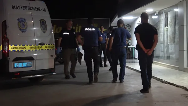 Denizli’de koca dehşeti: Çocuklarının gözleri önünde bıçakladı! - 3