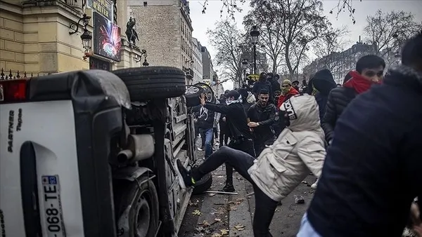 hollandali-gazeteci-rena-netjesten-carpici-analiz-batili-ulkeler-pkk-terorunu-gormezden-geliyor-1673416823413.jpg Hollandalı gazeteci Rena Netjes'ten çarpıcı analiz! Batılı ülkeler PKK terörünü görmezden geliyor - 4