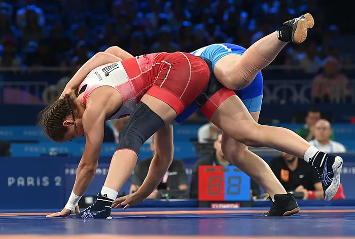 buse-cavusoglunda-paris-2024te-bronz-madalya-1722976130535.jpg Paris 2024'te milli gurur: Buse Tosun Çavuşoğlu'ndan bronz Buse Naz Çakıroğlu'ndan final... - 9