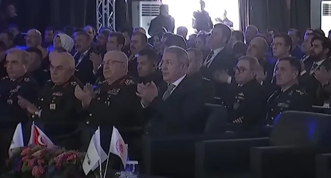 kilicdaroglu-hdpye-destek-oldu-turk-silahli-kuvvetlerini-tehdit-etti-hdpye-ve-pkkya-ortulu-mesaj-mi-1673431147266.jpg Kılıçdaroğlu HDP’ye destek oldu, Türk Silahlı Kuvvetleri'ni tehdit etti! HDP’ye ve PKK'ya örtülü mesaj mı? - 2