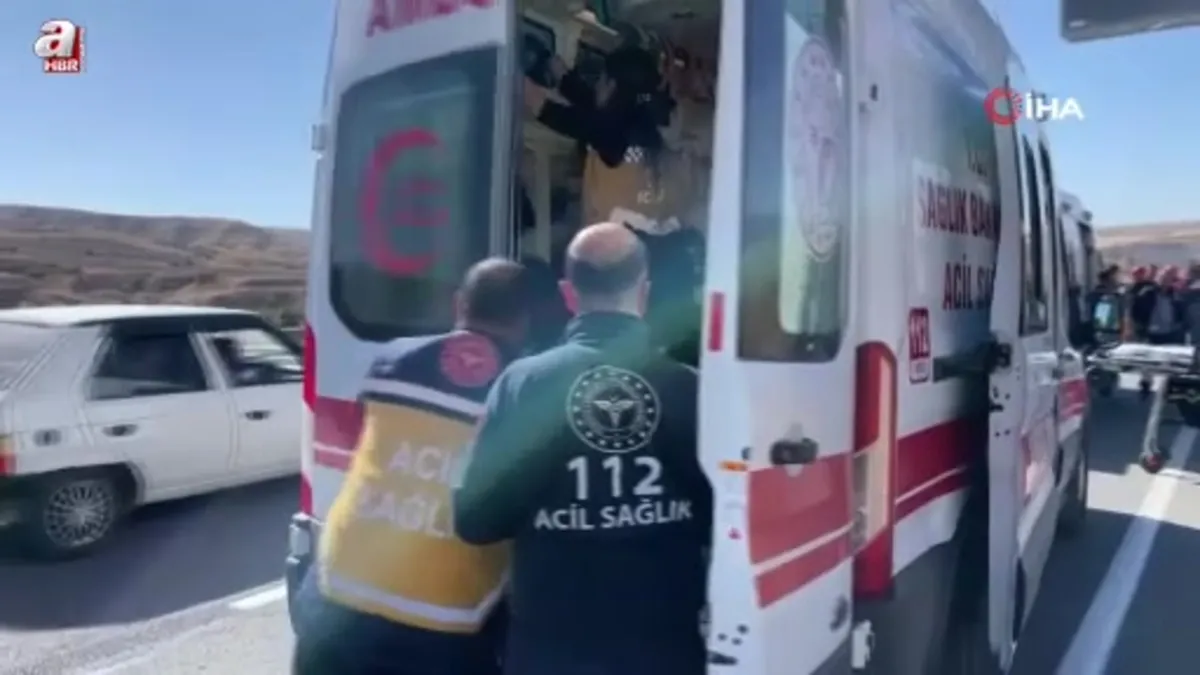 Sivas'ta LPG tankının yerinden çıktığı kazada 10 kişi yaralandı