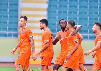 Medipol Başakşehir Konyaspor'u 2-1 yendi