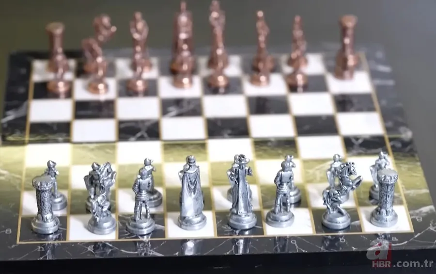 Survivor Bayhan'ın evini görenler şaşkın! Tam bir koleksiyoner... 8