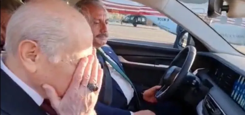 MHP lideri Devlet Bahçeli TOGG'a dualarla bindi! Milli otomobili TBMM Başkanı Şentop ile test etti