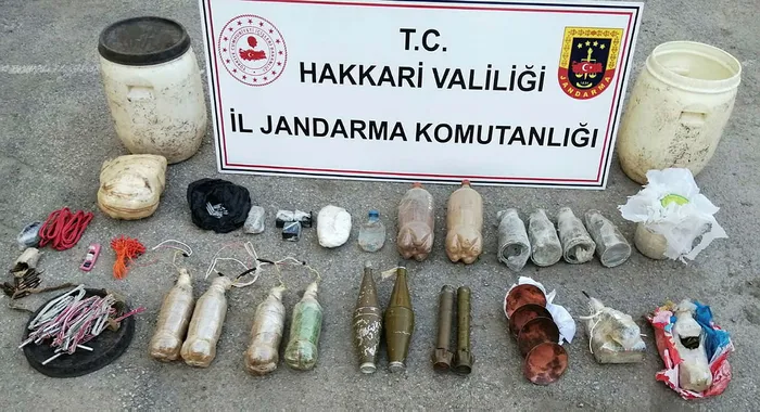 Hakkari’deki terör operasyonu: Mühimmat ve patlayıcı ele geçirildi