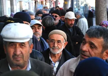 Emekliler 13 bin TL’ye kavuşuyor