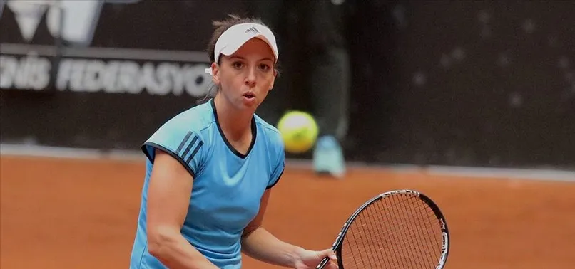 Son dakika: Milli tenisçi Pemra Özgen, Portekiz'de şampiyon oldu