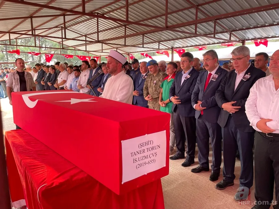 Şehit İstihkam Uzman Çavuş Taner Torun'un cenazesi Osmaniye'de defnedildi 6