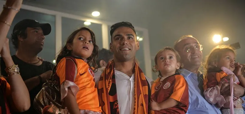 Son dakika: Galatasaray Falcao transferini KAP'a bildirdi
