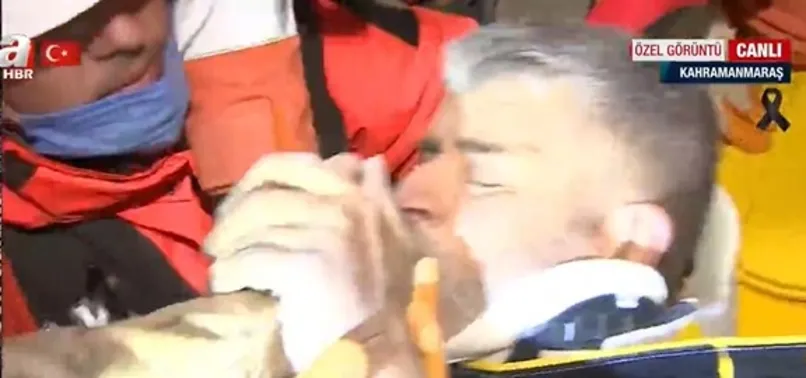 Gözyaşları içinde enkazdan çıkartıldı! Komutanın elini öptü! 138. saatte enkazdan yeni mucize...