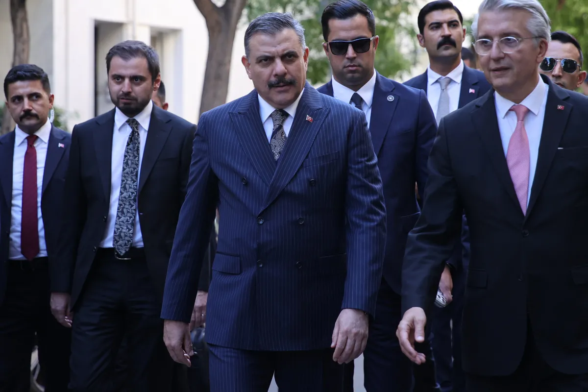 Yunan mevkidaşıyla görüşen Bakan Çiftçi’den açık uyarı: "Yunanistan suçluların sığınağı olmamalı" - 1