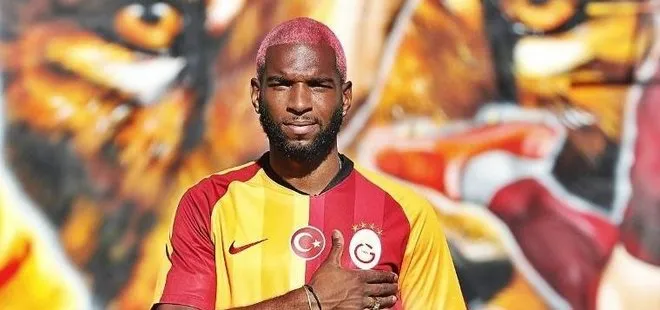 Galatasaraylı Ryan Babel’den Van Aanholt’a çağrı: Come to Galatasaray