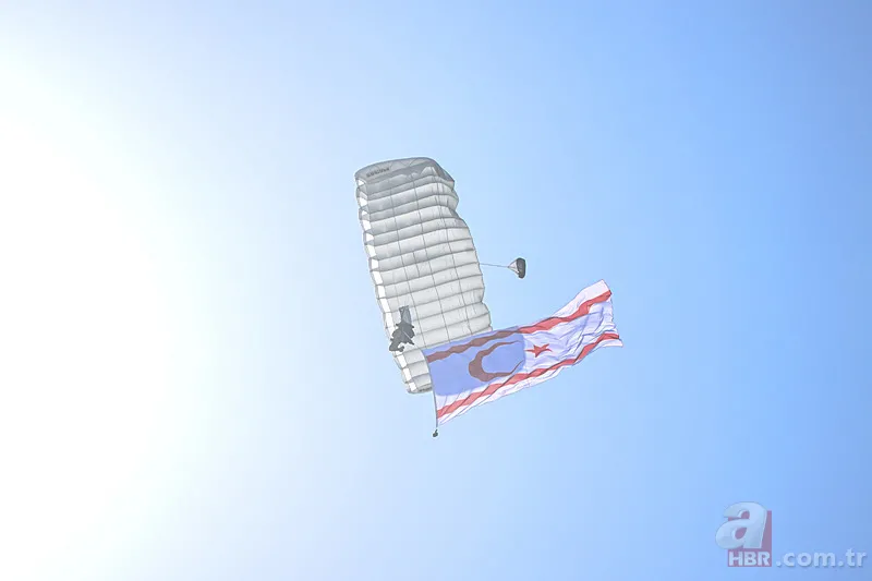 Doğu Akdeniz'de Türk'ün günü! 50 gemiyle gövde gösterisi! Amiral Gemi TCG Anadolu KKTC'de 21